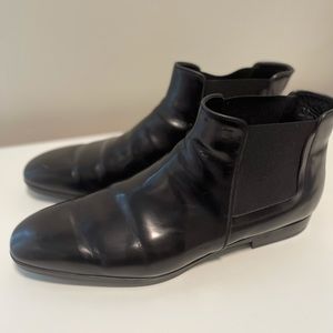 Tod's Black Leather Chelsea Boots